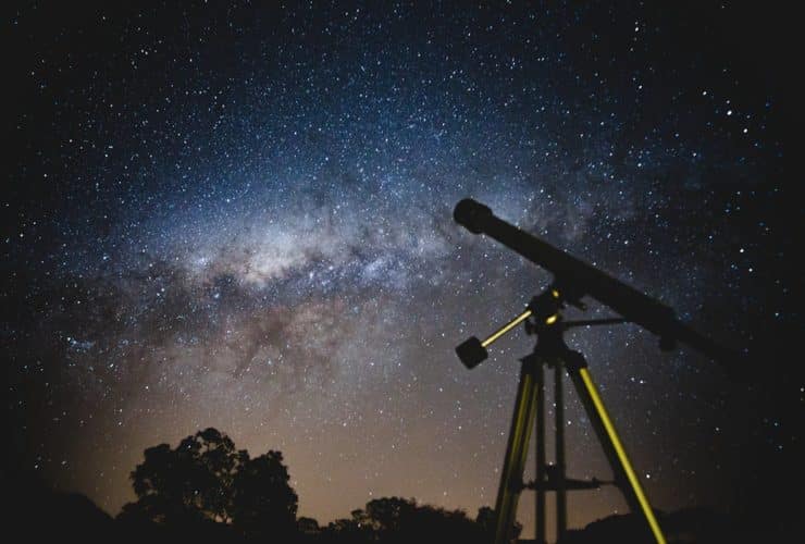 amateur astronomer telescope