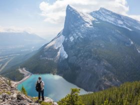 Exploring Canada's Stunning Landscapes by Car